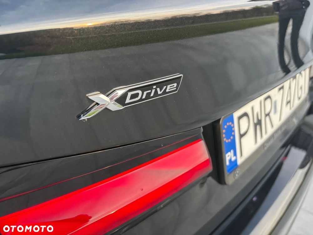 BMW Seria 5 530e xDrive - 24