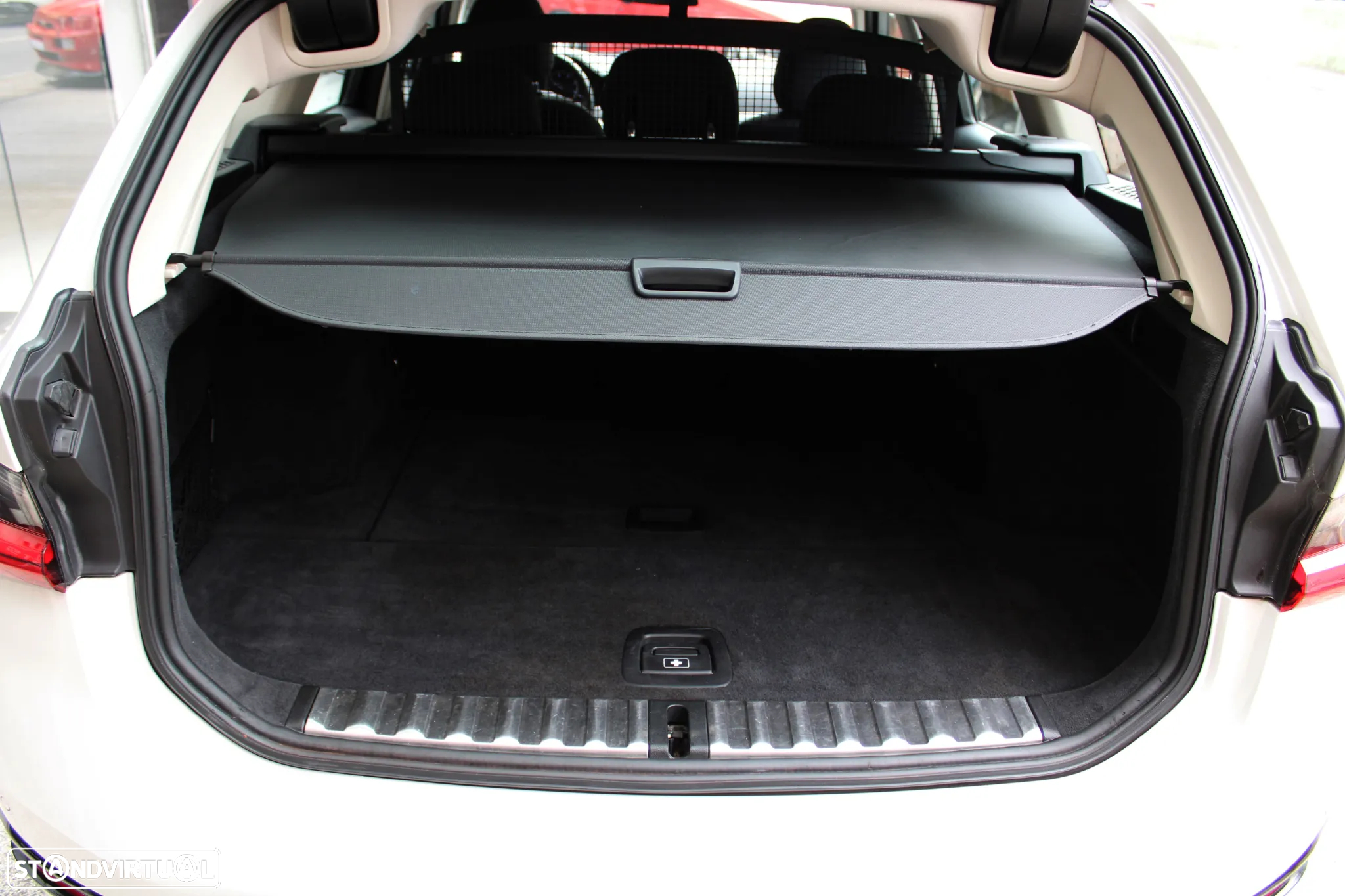 BMW 318 d Touring - 49