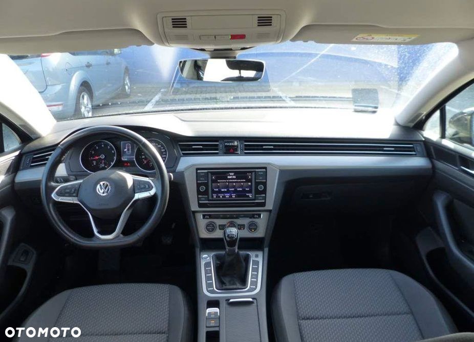 Volkswagen Passat 1.5 TSI EVO Business - 8