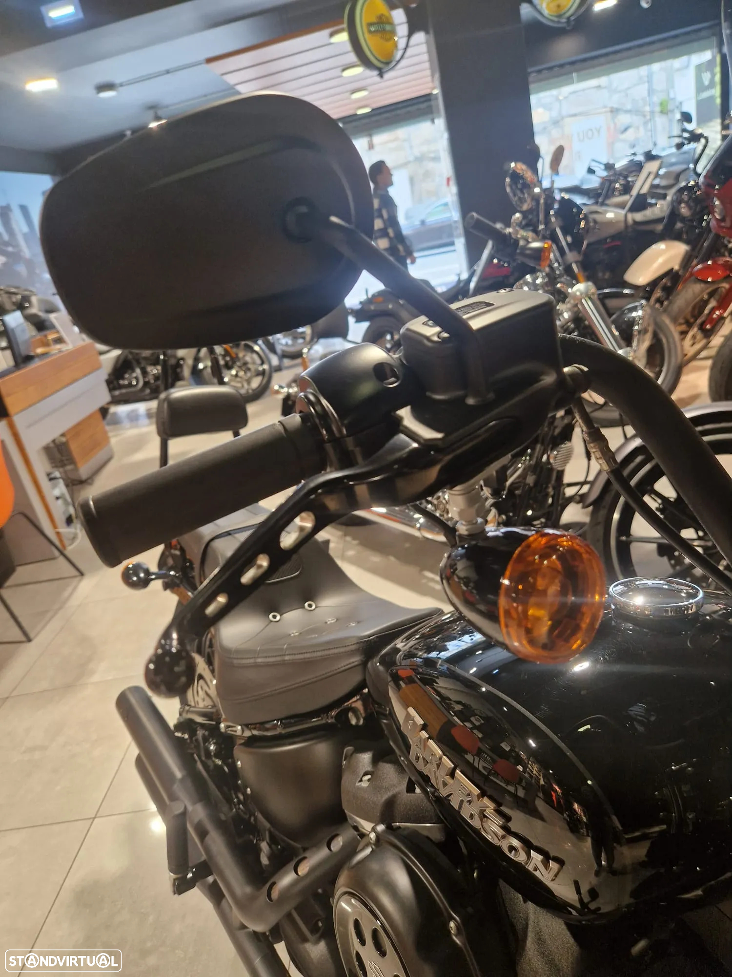 Harley-Davidson Softail STREET BOB 107 - 6