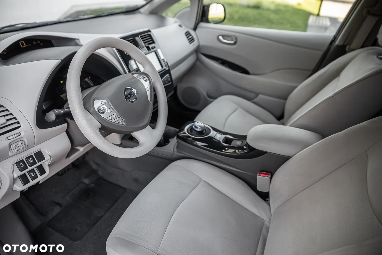 Nissan Leaf Standard - 15