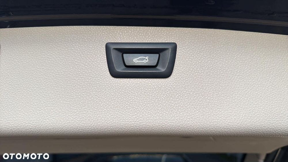 BMW Seria 3 320d Luxury Line Purity sport - 9