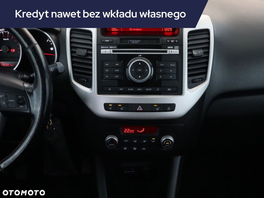 Kia Venga - 15