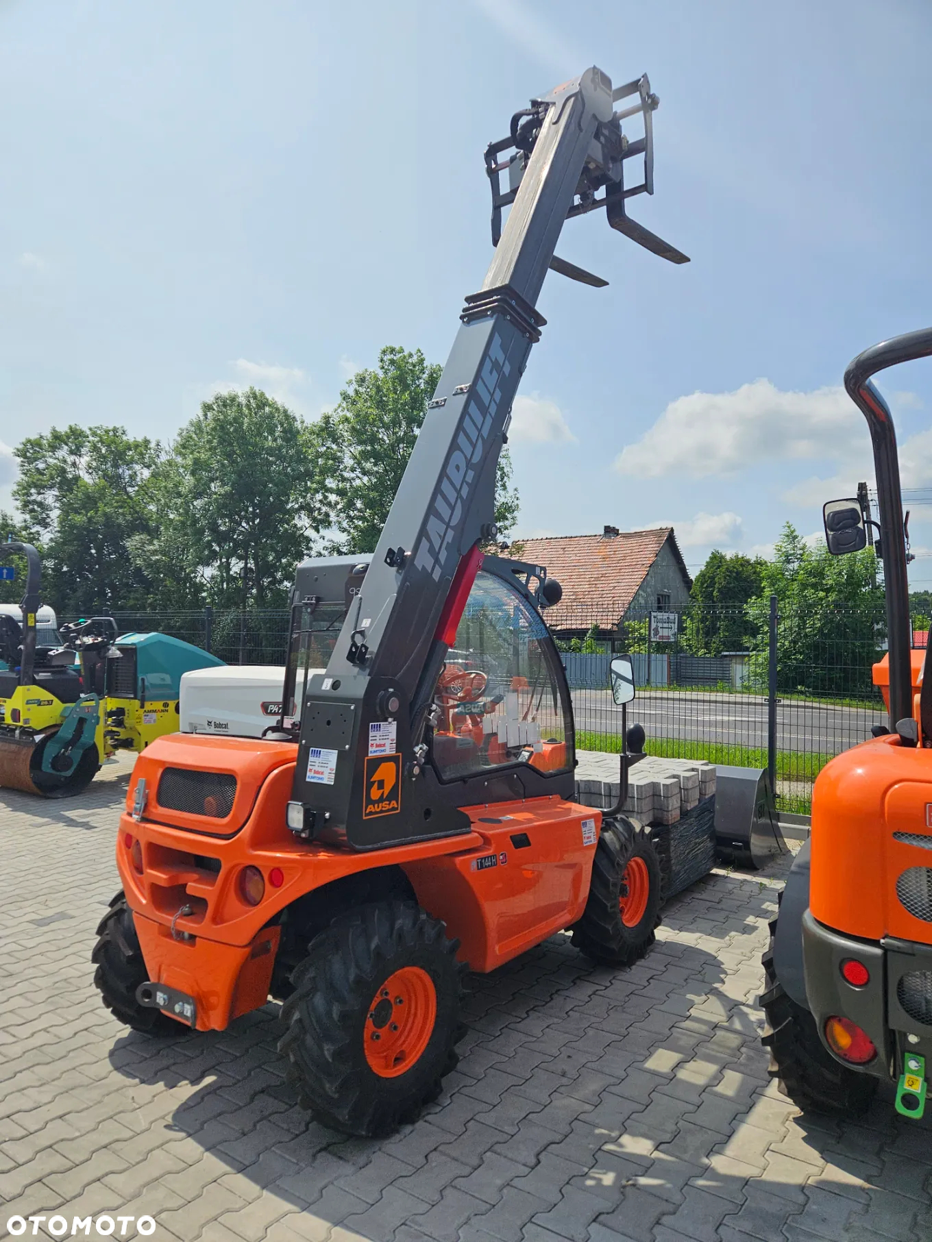 Ausa AUSA T144H - 3