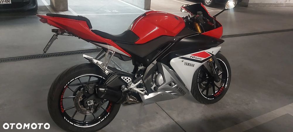 Yamaha YZF - 16
