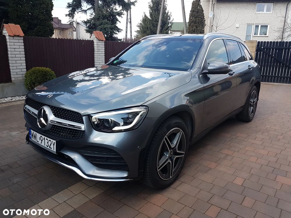 Mercedes-Benz GLC 200 4Matic 9G-TRONIC AMG Line - 3