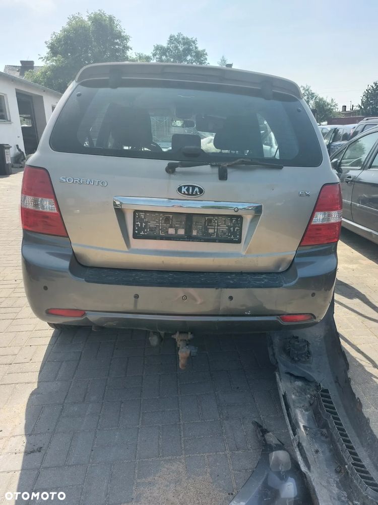 KIA Sorento 2,5 d 2008 2004 na części fotel lusterko drzwi szyby lampa maska klapa zamek panel koła felgi - 13