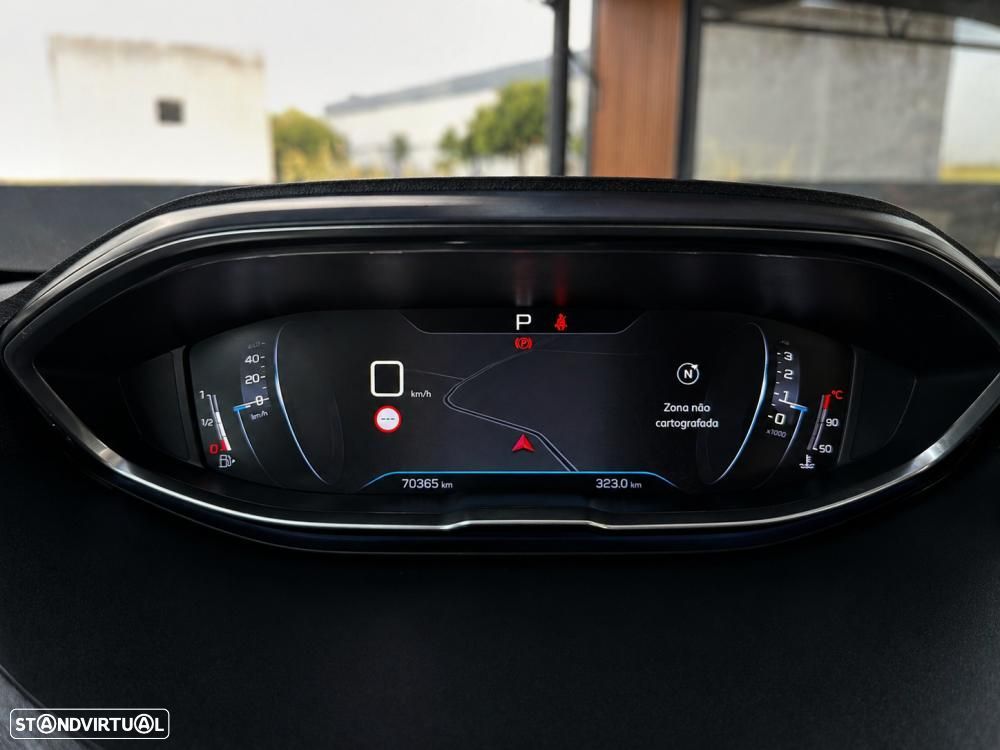 Peugeot 5008 1.5 BlueHDi Allure EAT8 - 24