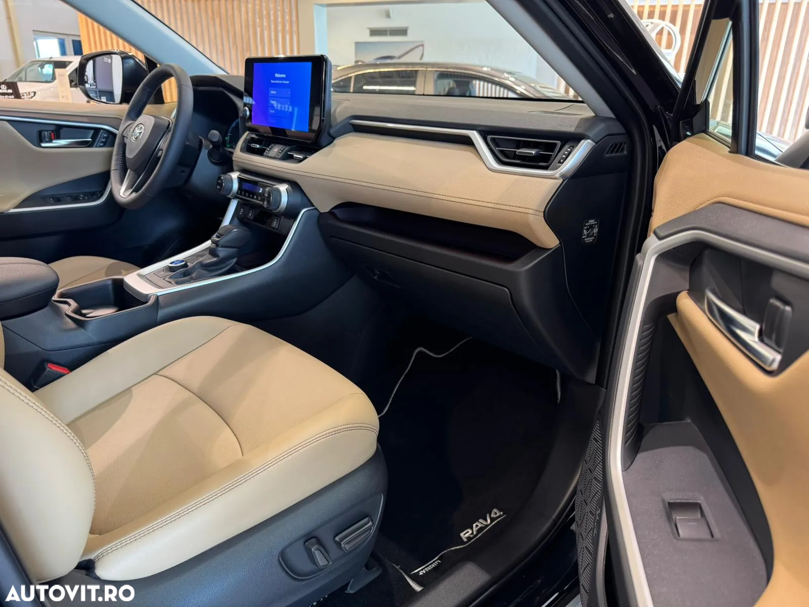 Toyota RAV4 2.5 Hybrid VVT-iE 4x4 Luxury - 12