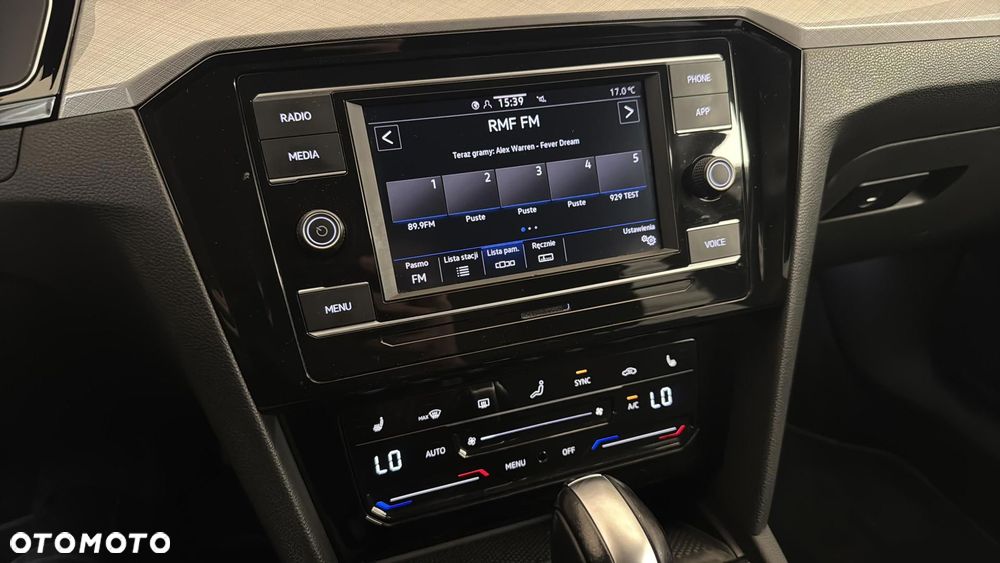 Volkswagen Passat Variant 2.0 TDI SCR Business DSG - 18