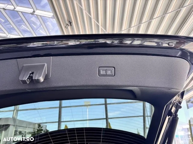Audi Q8 55 TFSI e quattro Tiptronic PHEV - 11