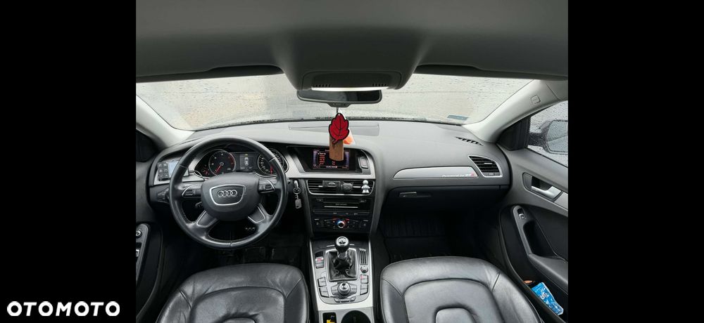 Audi A4 Avant 2.0 TDI - 12