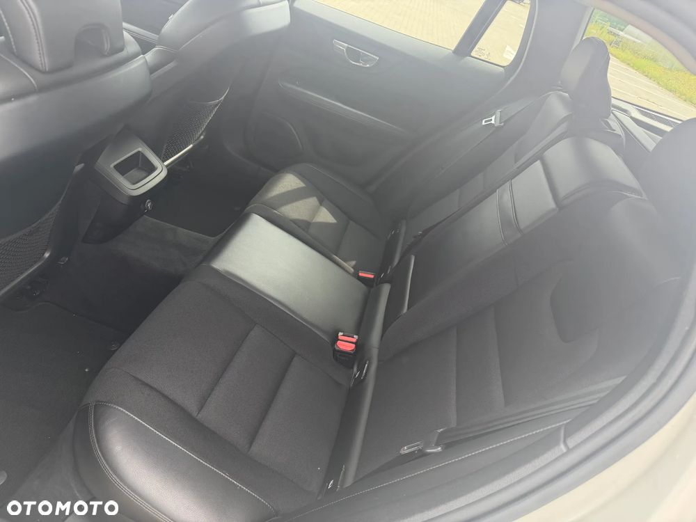 Volvo V60 - 11