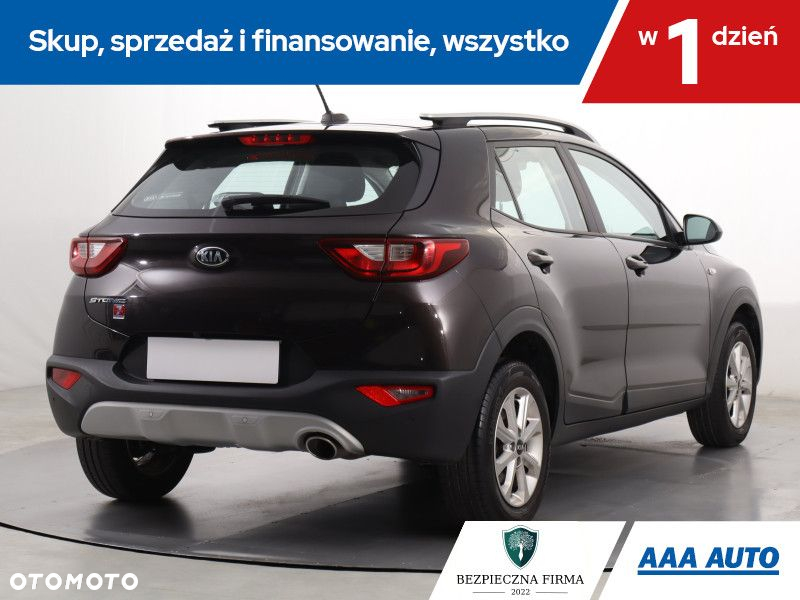 Kia Stonic - 6