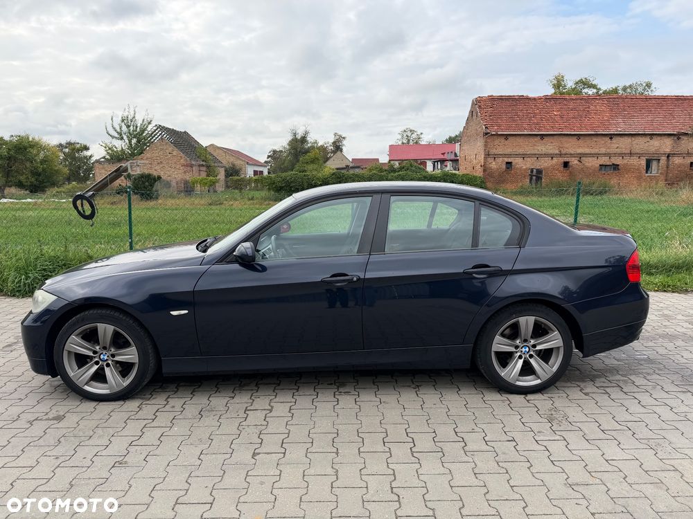BMW Seria 3 318d - 5