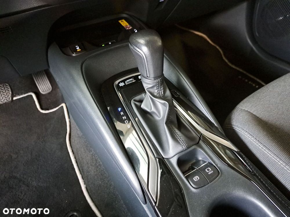 Toyota Corolla 1.8 Hybrid Comfort - 30