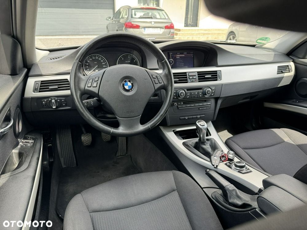 BMW Seria 3 318d - 7