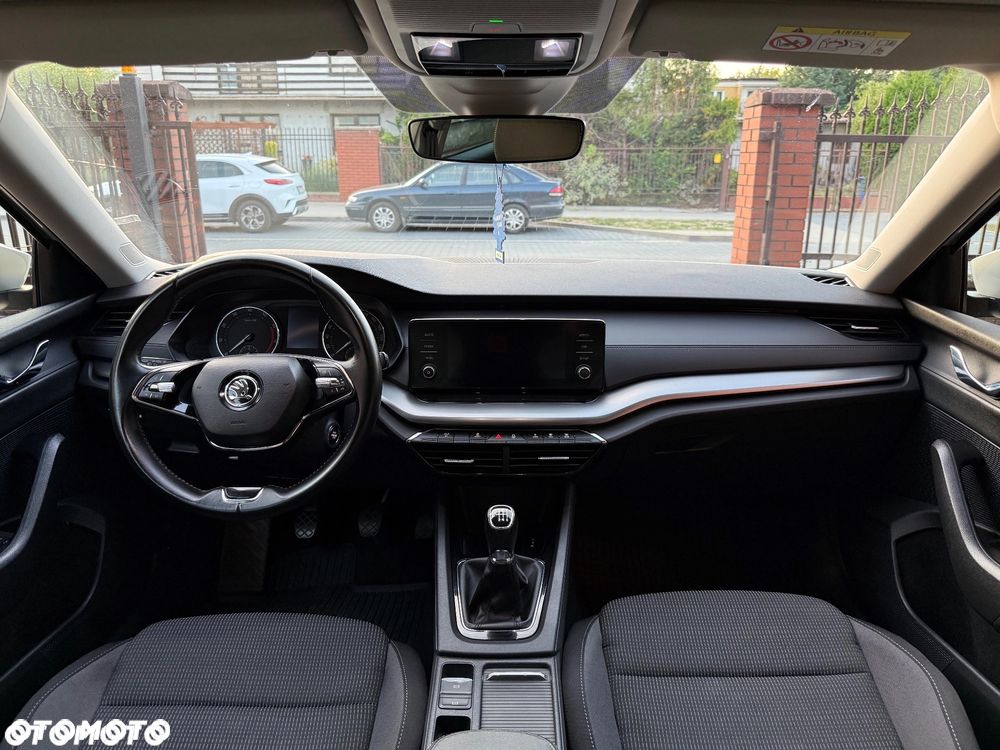 Skoda Octavia 1.5 TSI ACT Active - 11