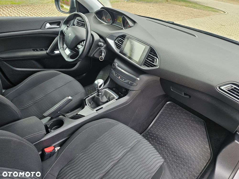 Peugeot 308 1.2 PureTech GPF Active S&S - 15