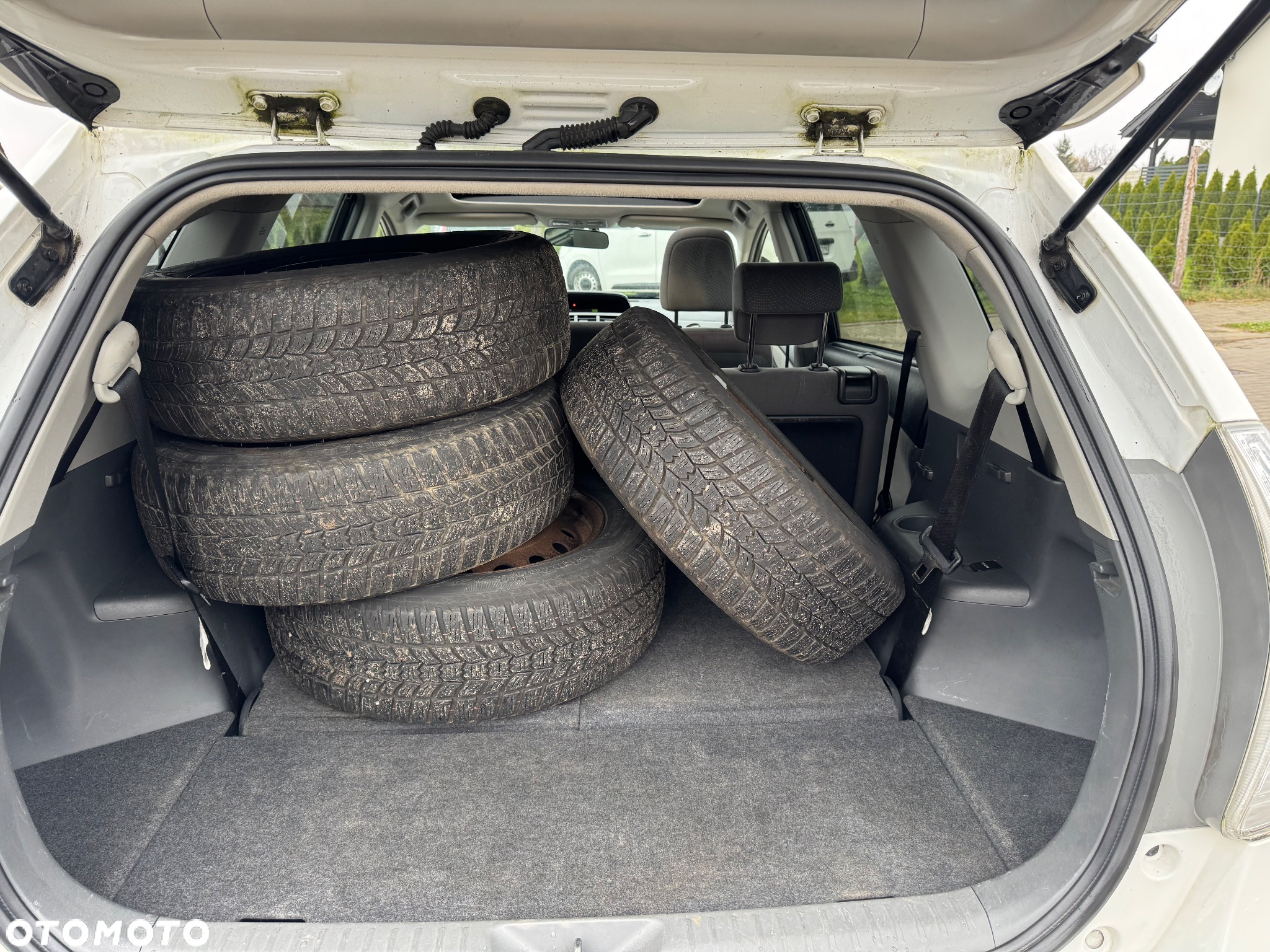 Toyota Prius+ 1.8 HSD Active - 18