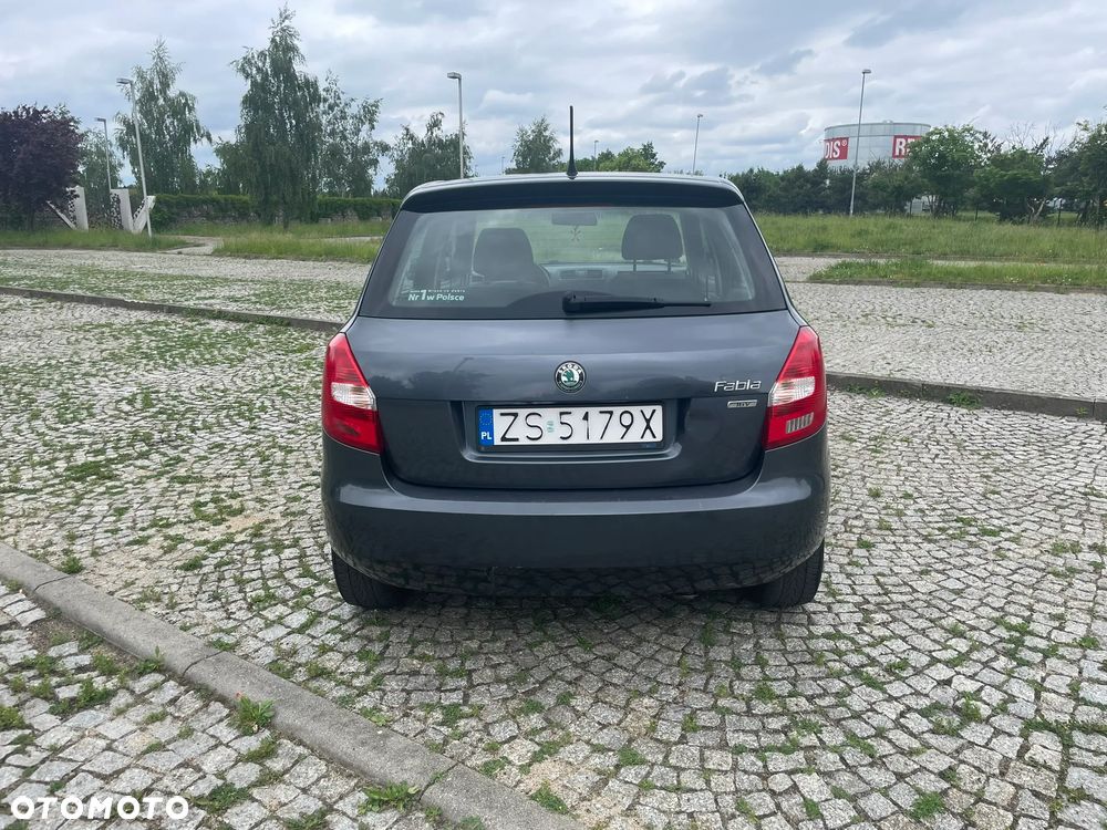 Skoda Fabia 1.4 16V Active - 11