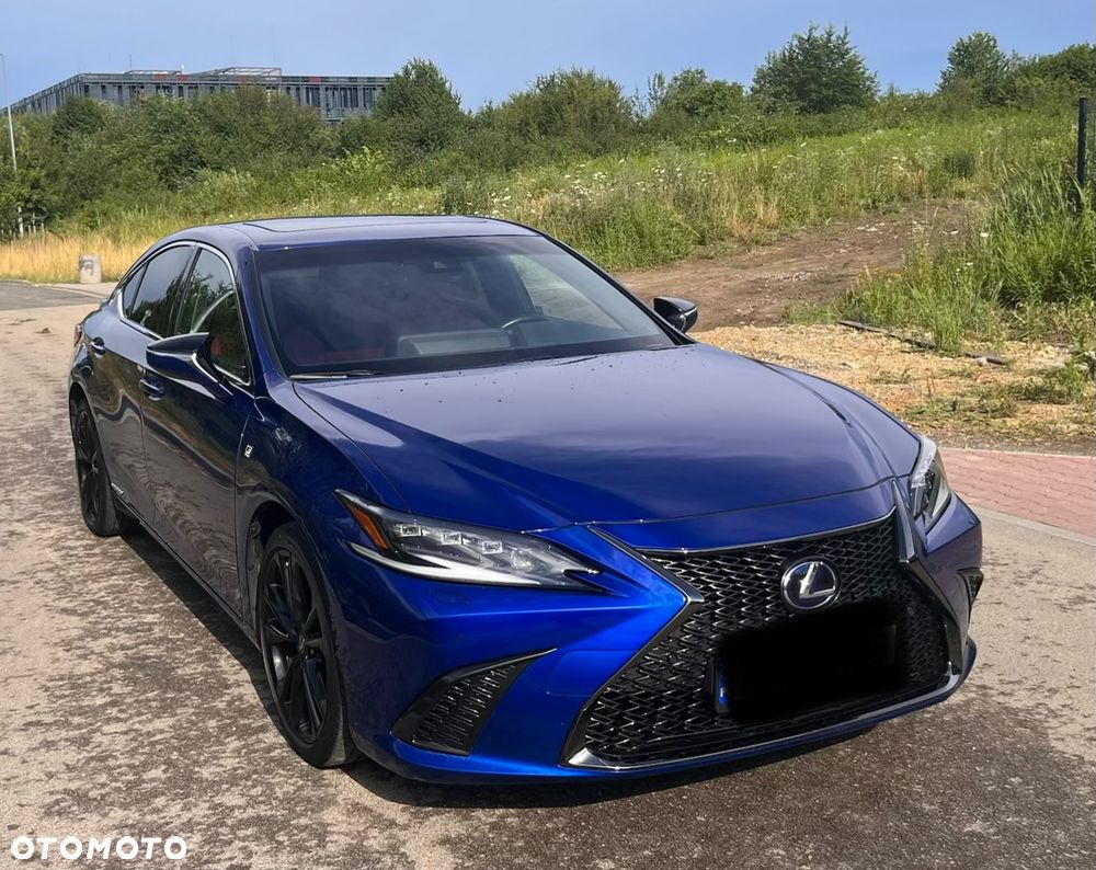 Lexus ES 300h F Sport - 1