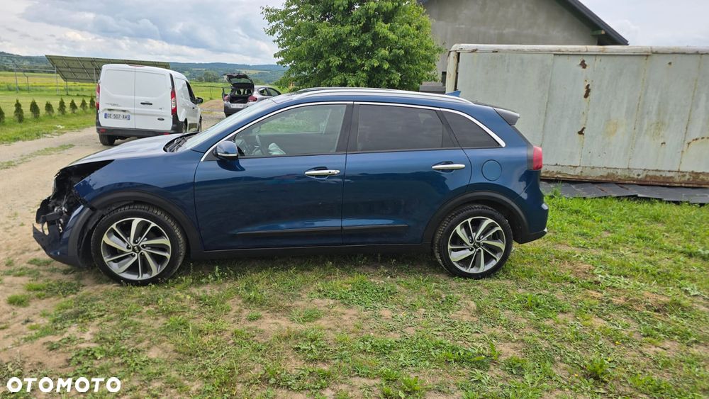 Kia Niro 1.6 GDI HEV 2WD OPF Edition 7 - 8