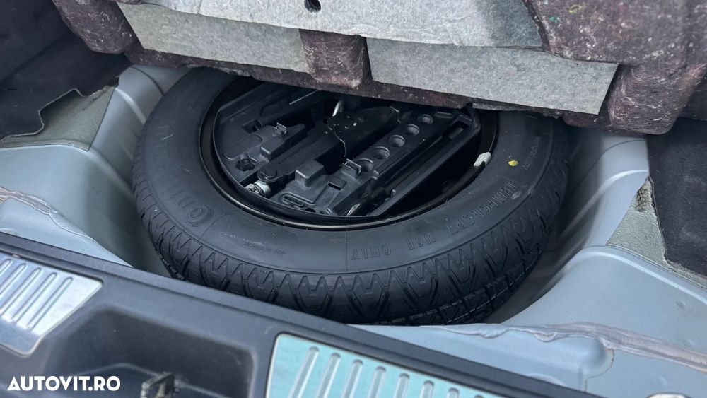 Renault Laguna Grandtour dCi 150 FAP Start-Stop Limited - 21