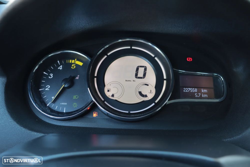 Renault Mégane 1.5 dCi Dynamique SS - 30