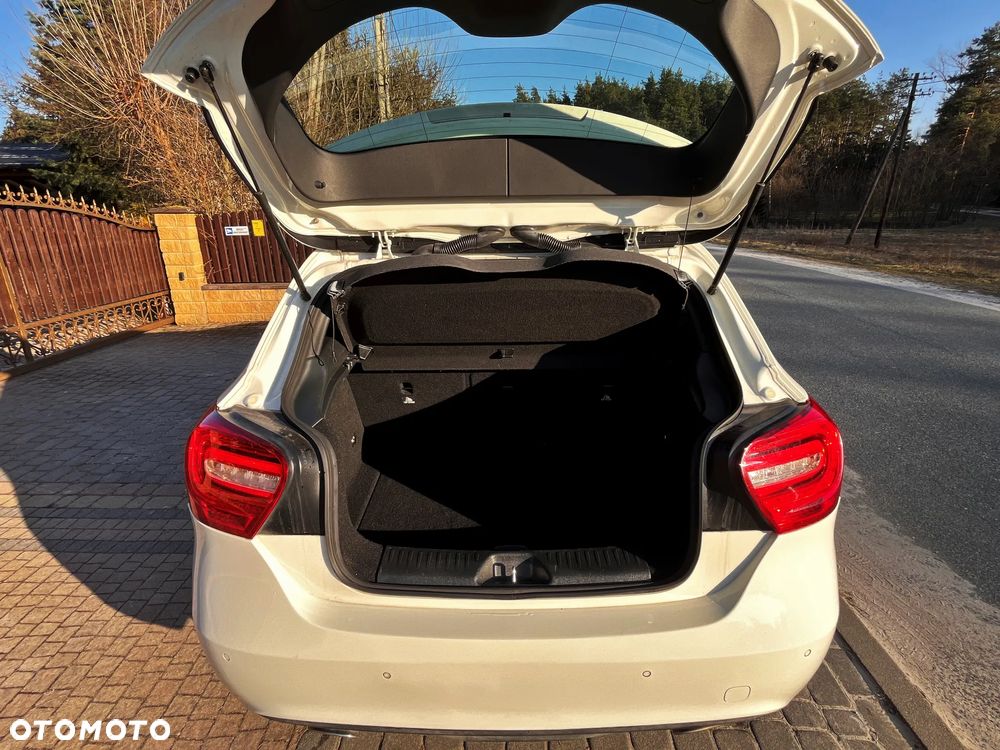 Mercedes-Benz Klasa A 180 BlueEfficiency Edition Style - 28