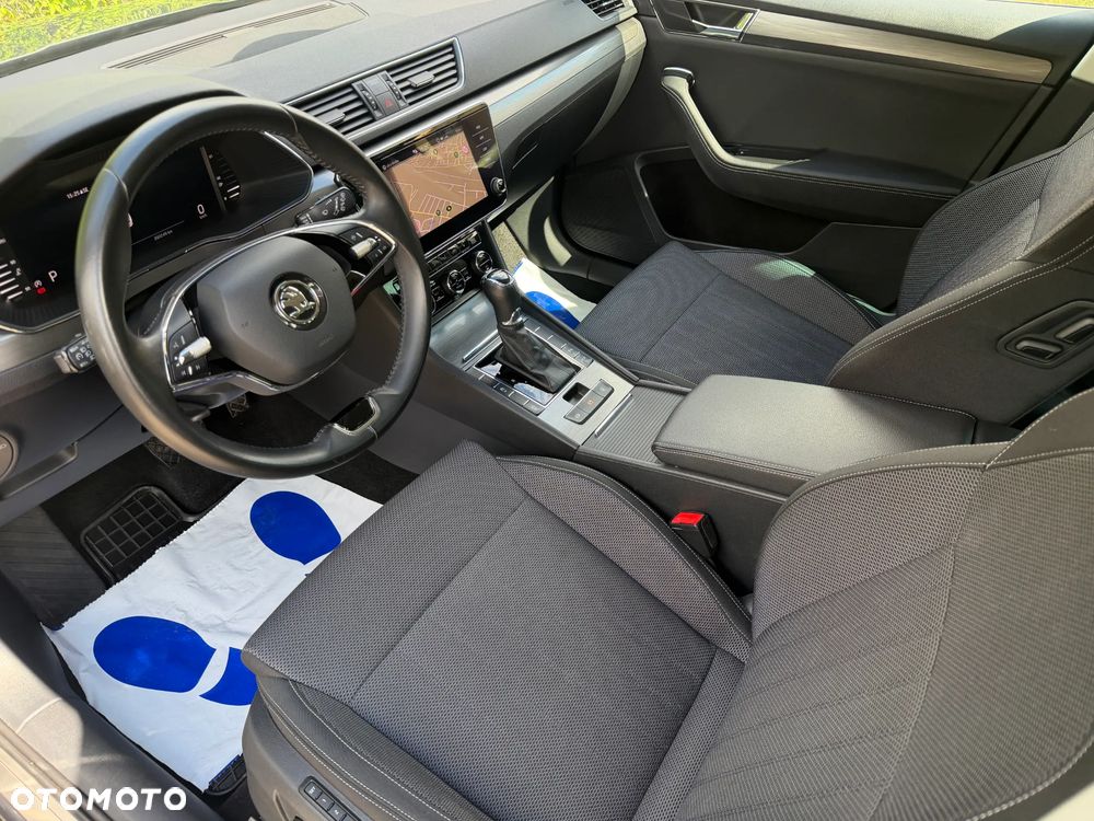 Skoda Superb 2.0 TDI SCR Style DSG - 10