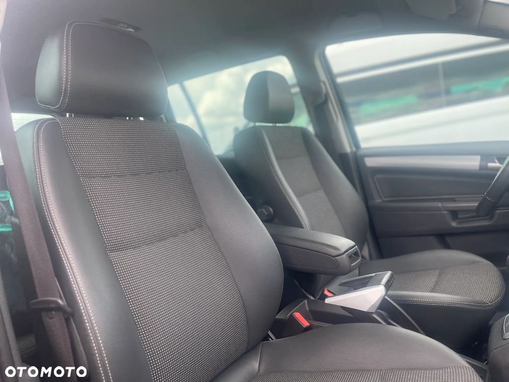 Opel Zafira 1.8 Cosmo Easytronic - 23