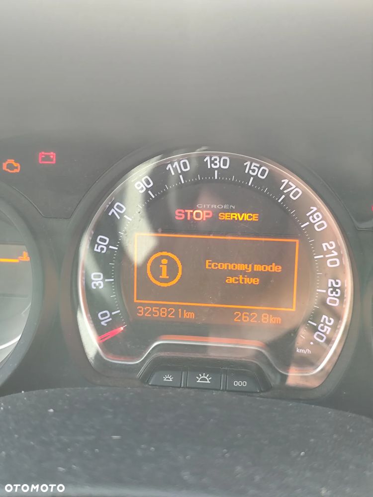 Citroën C5 2.0 HDi Attraction - 12