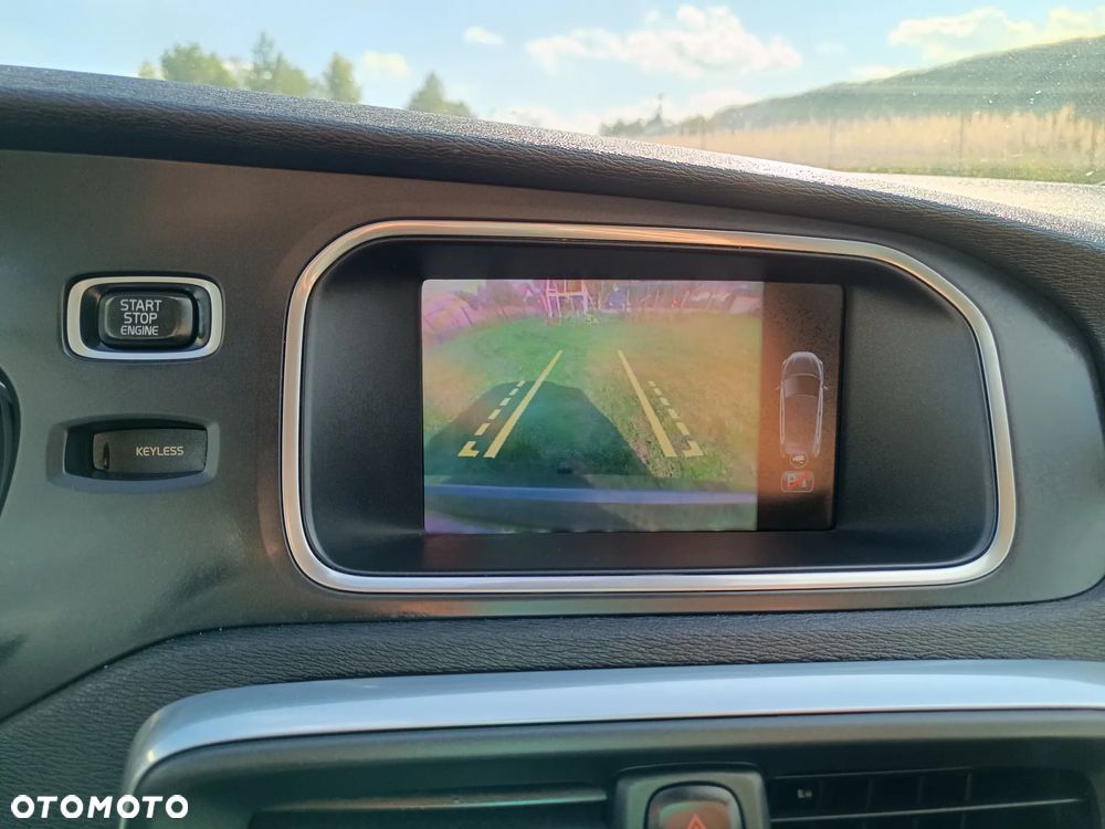 Volvo V40 D2 Momentum - 18