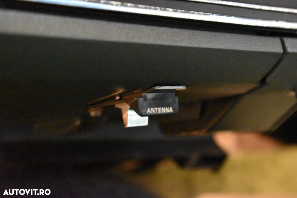 Ford Thunderbird - 13