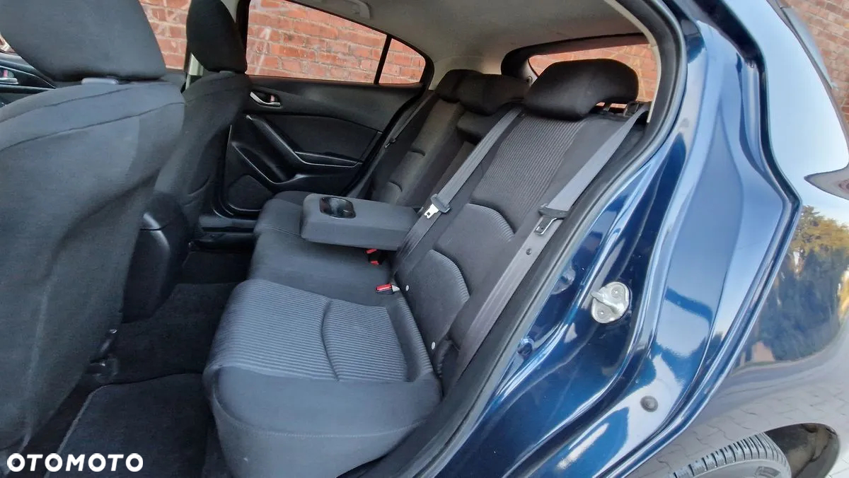Mazda 3 - 9