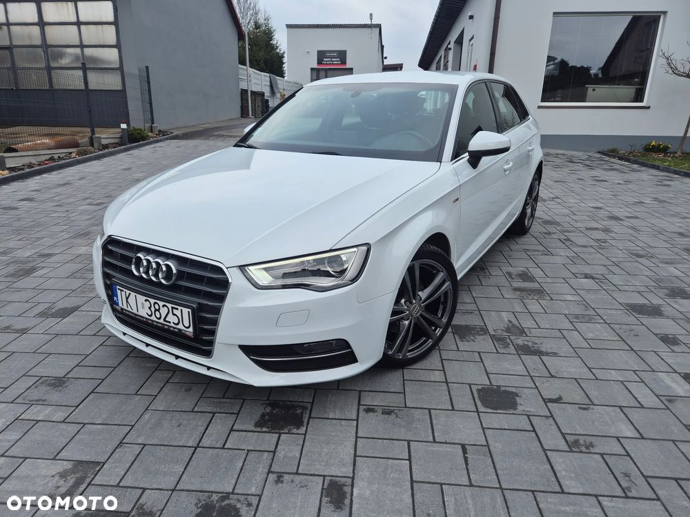 Audi A3 Sportback 2.0 TDI S tronic S line Sportpaket - 2