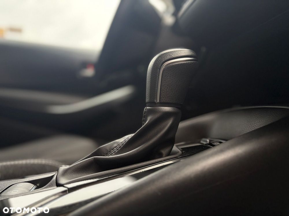 Toyota Corolla 1.8 Hybrid Comfort - 17