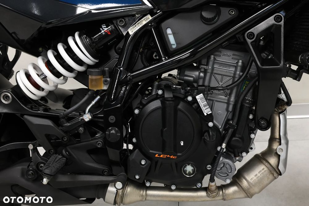 KTM Duke 125 - 21