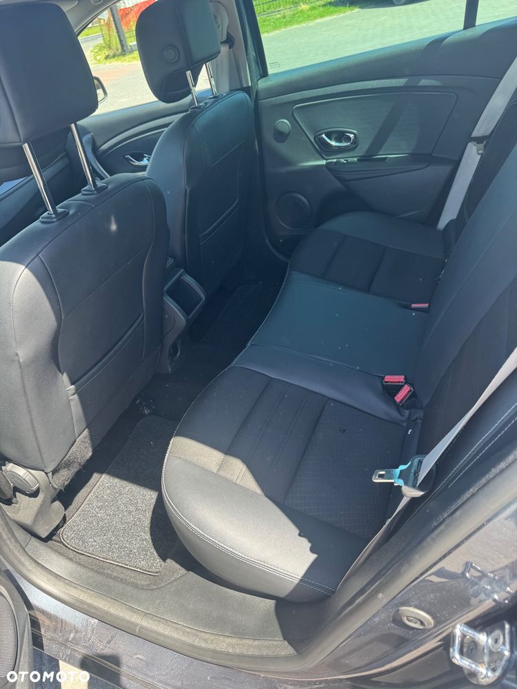 Renault Megane 1.6 dCi Energy Bose Edition - 10