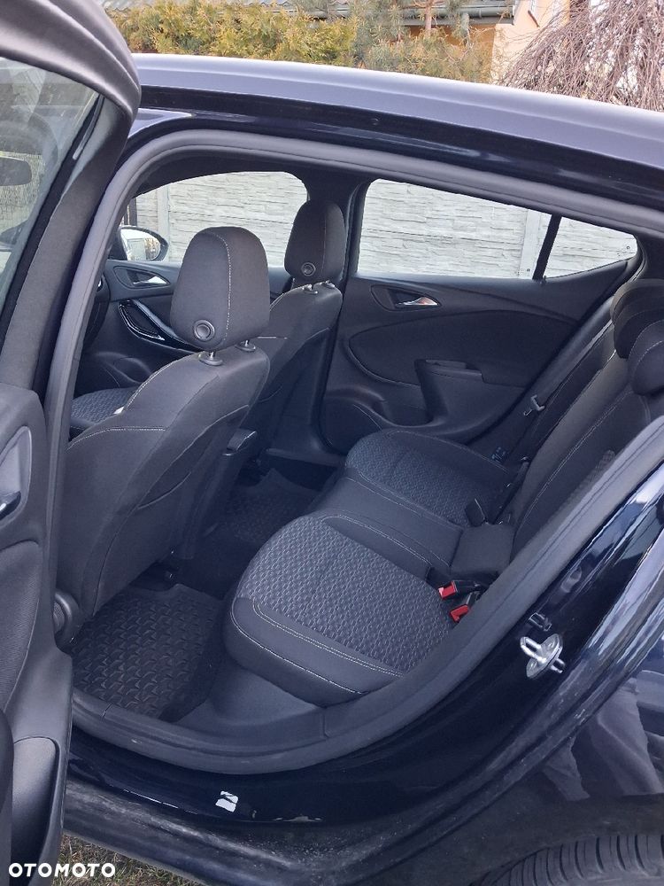 Opel Astra 1.6 CDTI Cosmo - 4