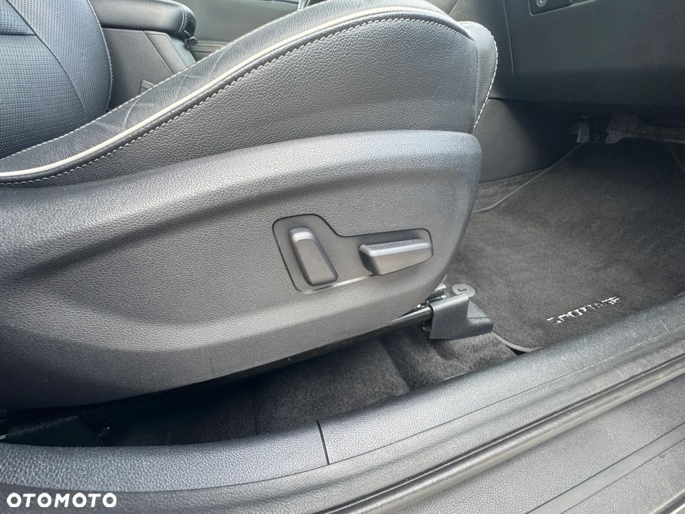 Kia Sportage 1.6 GDI 2WD DREAM-TEAM EDITION - 29