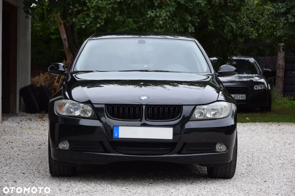 BMW Seria 3 318i - 2
