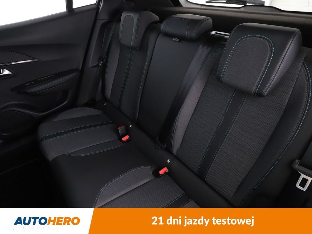 Peugeot 2008 e-2008 Allure Pack - 14