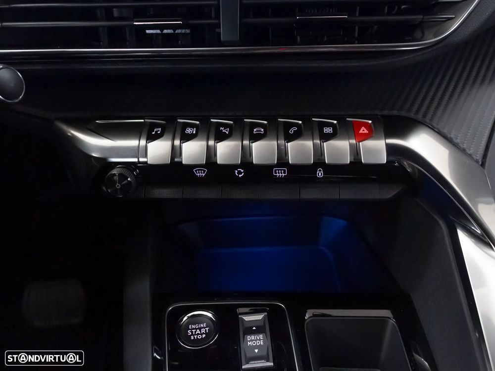 Peugeot 3008 1.2 PureTech Allure EAT8 - 34