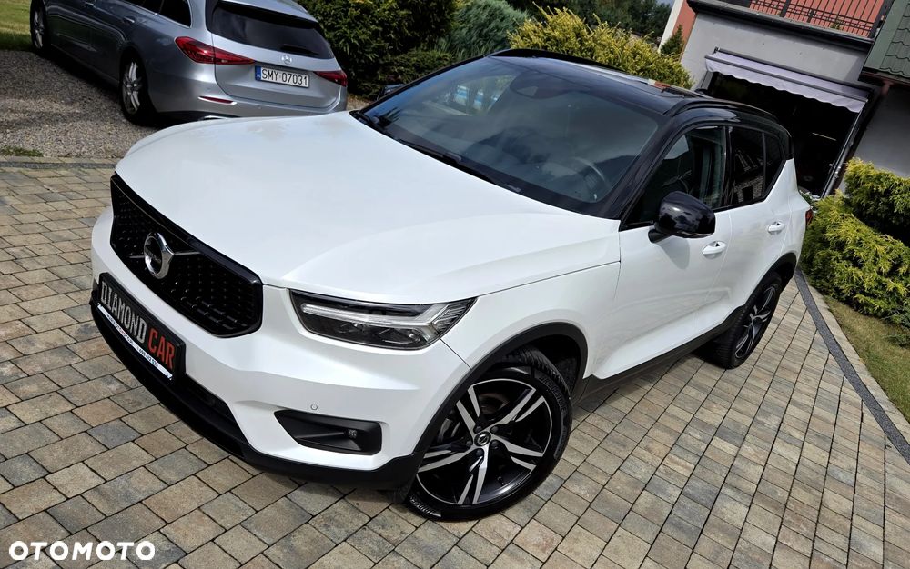 Volvo XC 40 T3 R-Design - 2