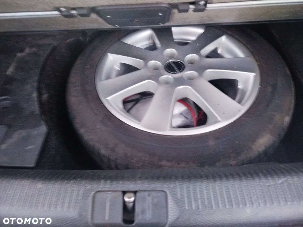 Volkswagen Passat 2.0 TDI DPF Trendline - 21