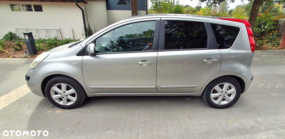 Nissan Note 1.6 more - 8