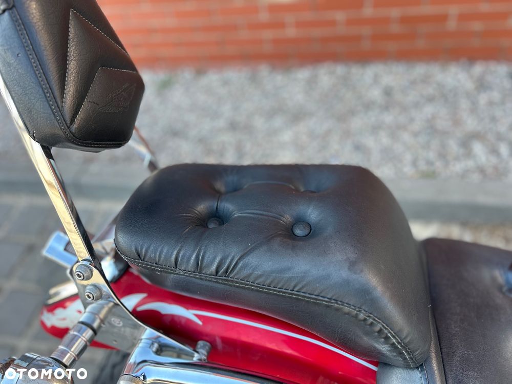 Suzuki Intruder - 23