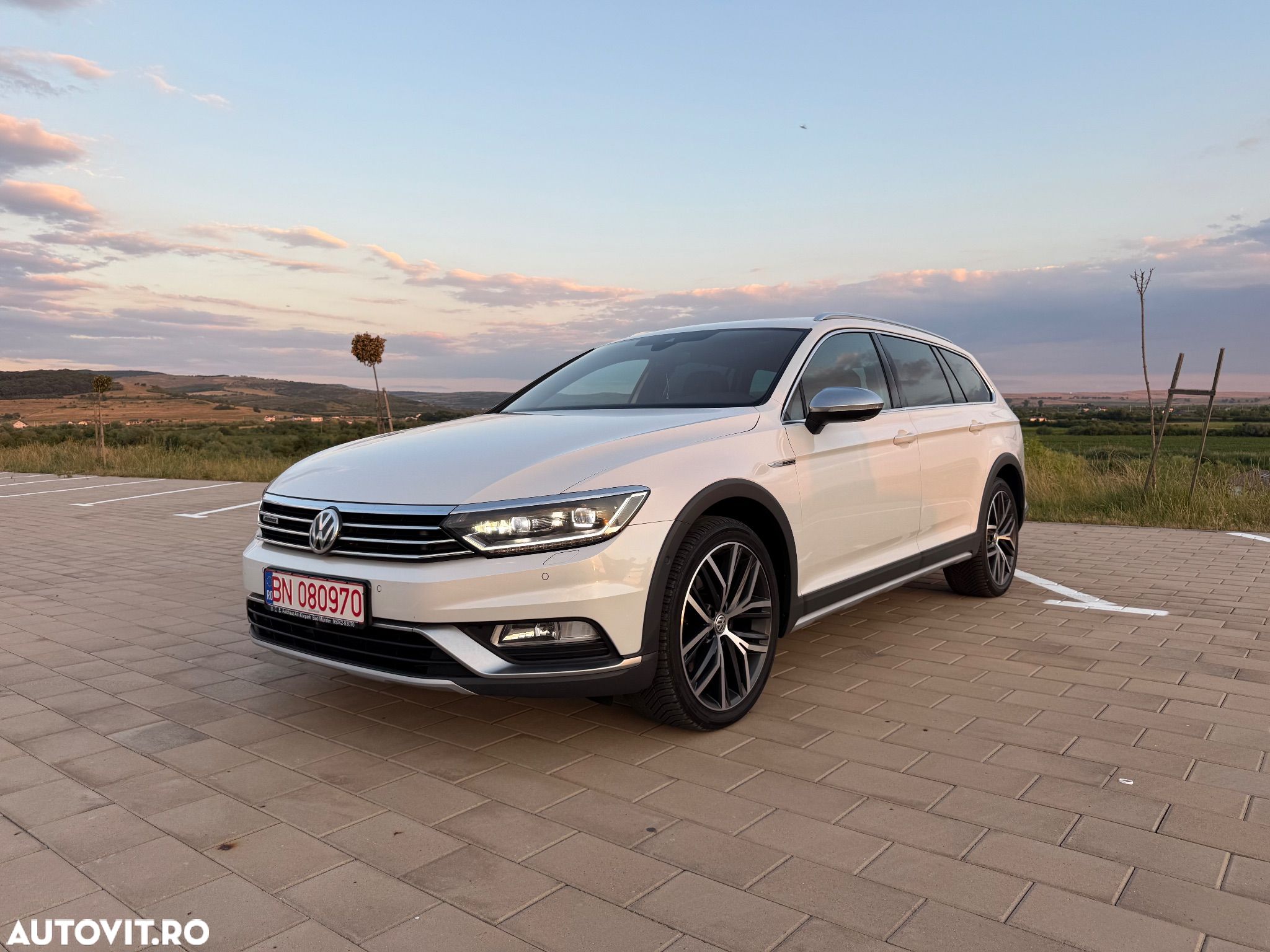 Volkswagen Passat Alltrack 2.0 biTDI 4Mot DSG - 1